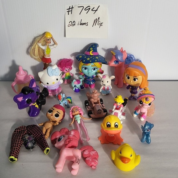 Other - 22 Piece Toy Lot Doll Figure Playset Barbie Hello Kitty My Little Pony Troll